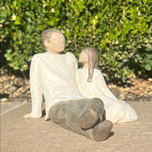 Willow Tree “father and daughter” Figurine in Cream and Brown